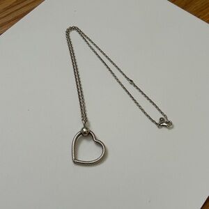 Pandora Moments Heart Charm
Pendant Sterling Silver + Chain